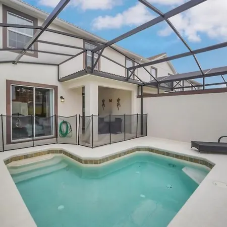 Mickey'S Hidden Gem Luxury Pool Home! Townhouse